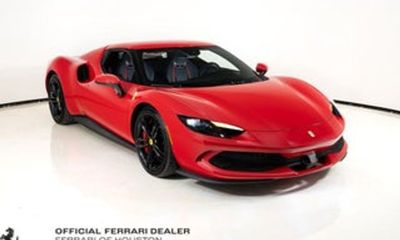 2025 Ferrari 296