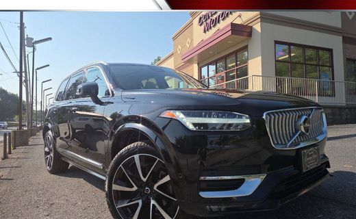 2023 Volvo XC90 Plus Bright