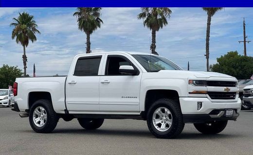 2017 Chevrolet Silverado LT