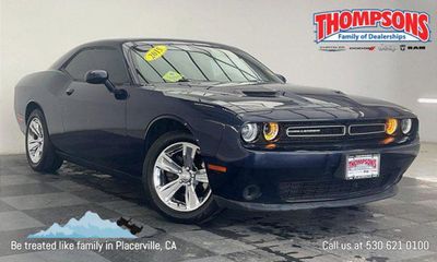 2015 Dodge Challenger SXT