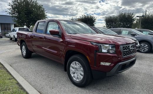 2024 Nissan Frontier SV