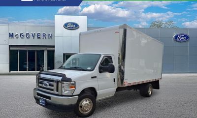 2023 Ford E-450 Super Duty