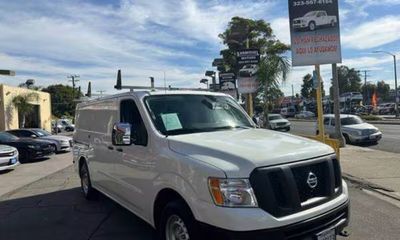 2018 Nissan NV 2500 S
