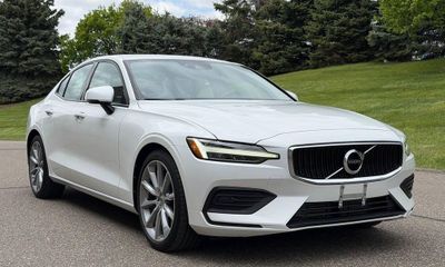 2020 Volvo S60 Momentum