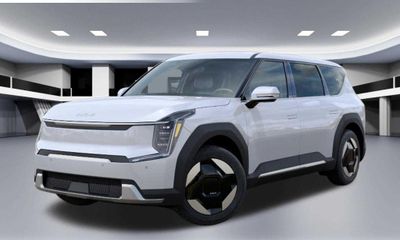 2026 Kia EV9 Light LR