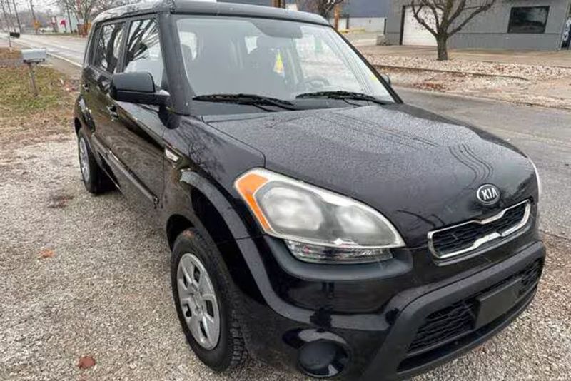 2013 Kia SOUL — a typically priced live listing