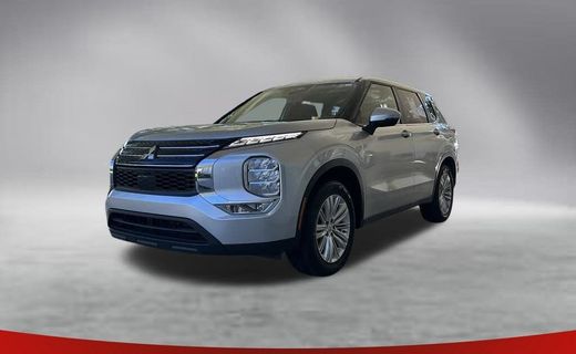 2024 Mitsubishi Outlander ES