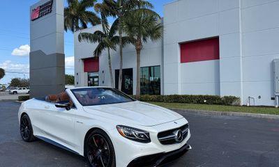 2017 Mercedes-Benz S-Class AMG S63