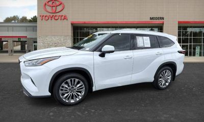 2025 Toyota Highlander LE XLE XSE