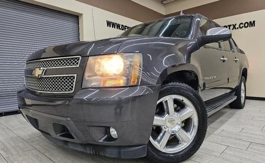 2011 Chevrolet Avalanche LT