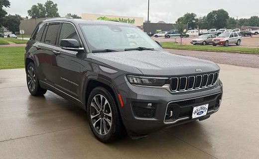 2022 Jeep Grand Cherokee Overland