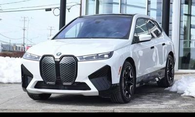 2025 BMW IX M60