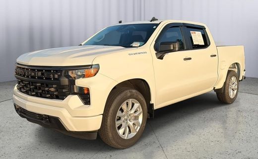 2022 Chevrolet Silverado Custom