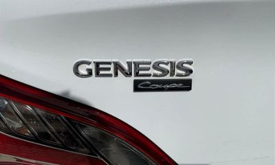 2015 Hyundai Genesis Coupe GL Middle LOW