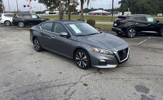 2022 Nissan Altima SV