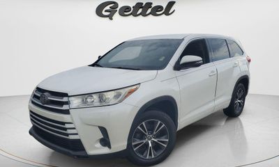 2018 Toyota Highlander LE