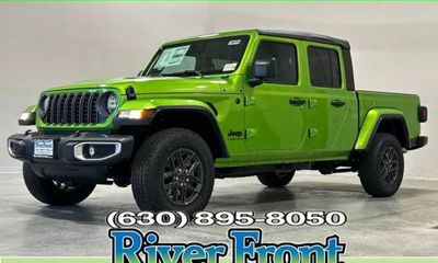 2026 Jeep Gladiator Sport