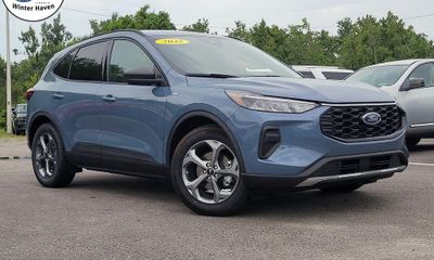 2025 Ford Escape ST Line