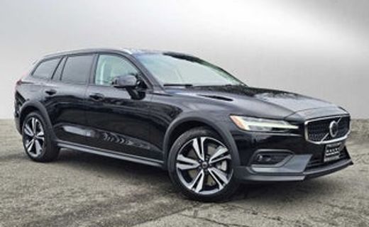 2025 Volvo V90CC Plus