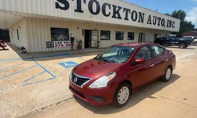 2016 Nissan Versa 16 SV