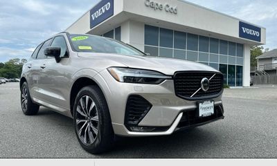 2024 Volvo XC60 Core