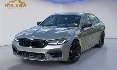 2023 BMW M5