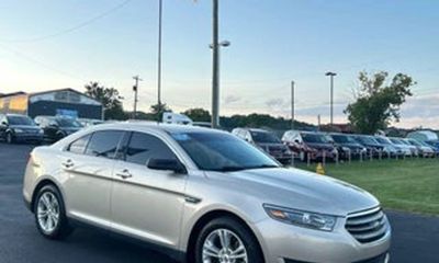 2018 Ford Taurus SE