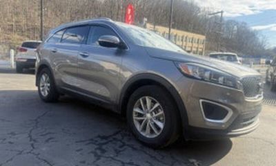 2017 Kia Sorento L LX