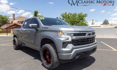 2023 Chevrolet Silverado RST