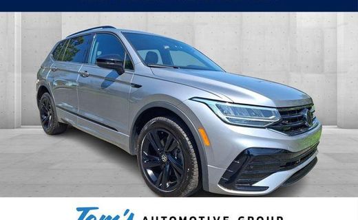 2024 Volkswagen Tiguan 4MOTION SE Black
