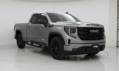 2023 GMC Sierra Elevation