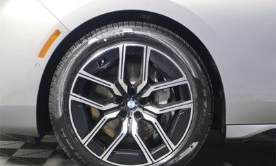 2023 BMW 740I