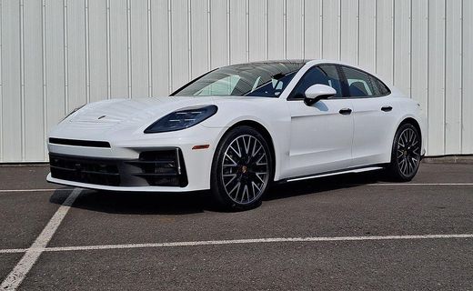 2026 Porsche Panamera