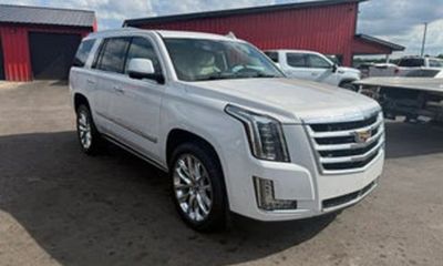 2020 Cadillac Escalade Premium Luxury