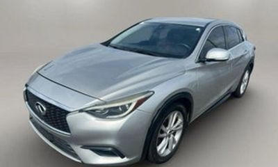 2017 Infiniti QX30 Base