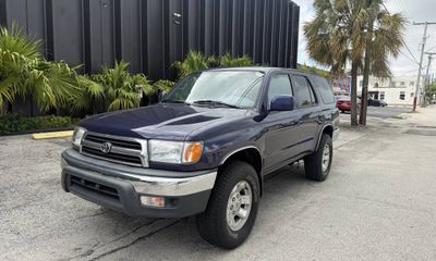 2000 Toyota 4RUNNER SR5