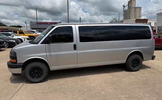 2021 GMC Savana LT EXT