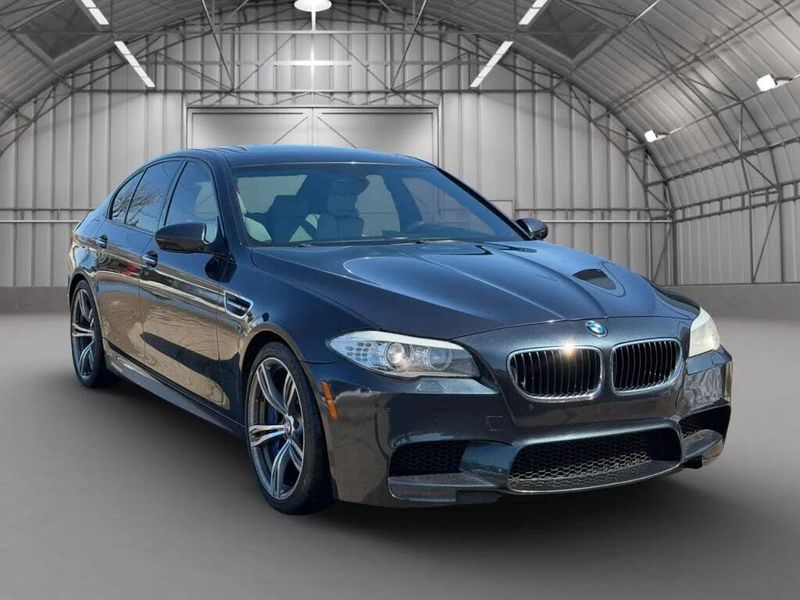 2013 Bmw M5 — a typically priced live listing