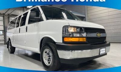 2024 Chevrolet Express LT EXT