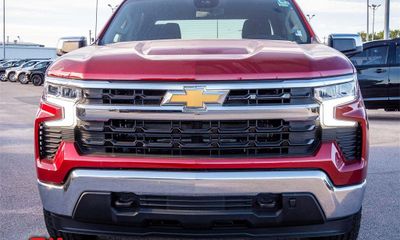 2024 Chevrolet Silverado LT
