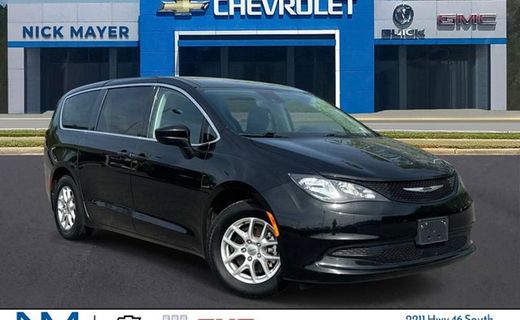 2023 Chrysler Voyager LX