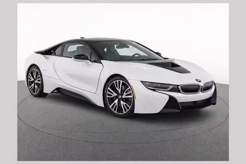 2015 Bmw I8 — a typically priced live listing