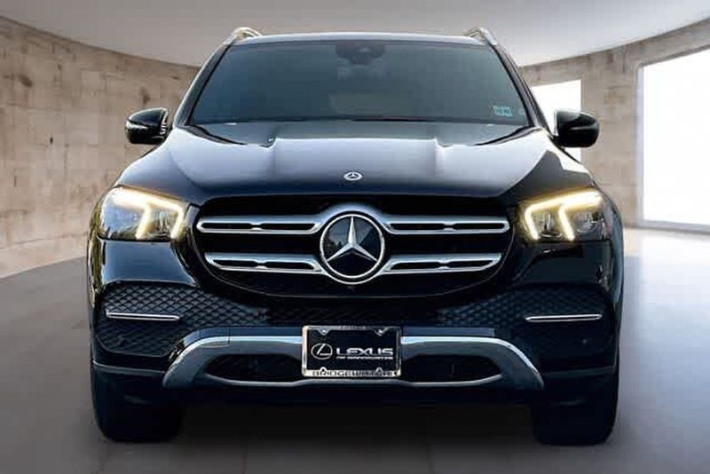 2023 Mercedes-Benz GLE-Class — a typically priced live listing