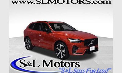 2023 Volvo XC60 Ultimate Dark