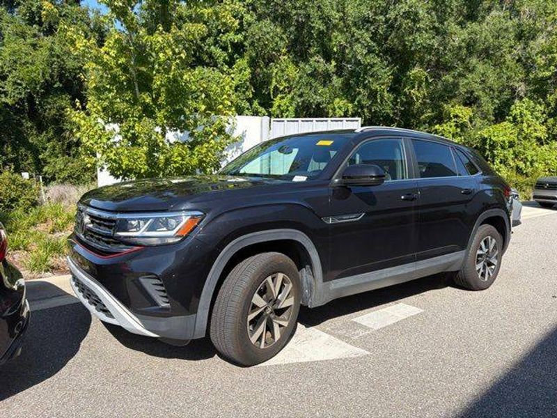 2020 Volkswagen Atlas Cross Sport — a typically priced live listing