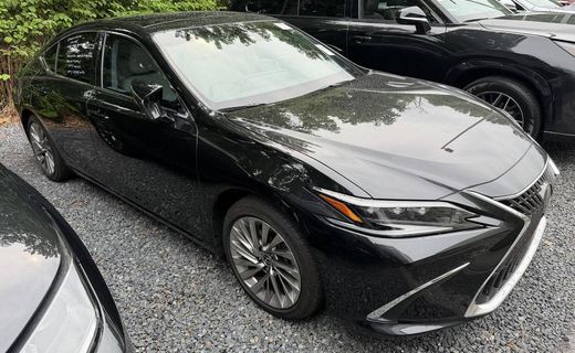 2022 Lexus ES 350 Ultra Luxury