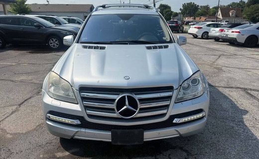 2011 Mercedes-Benz GL-Class GL550 4 Matic