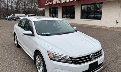 2017 Volkswagen Passat SE