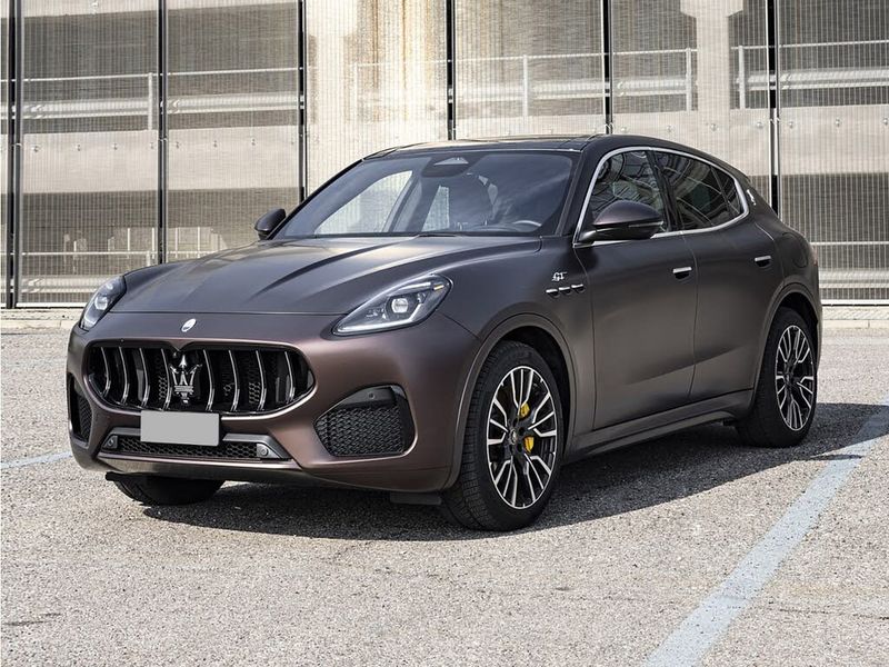 2023 Maserati Grecale — a typically priced live listing