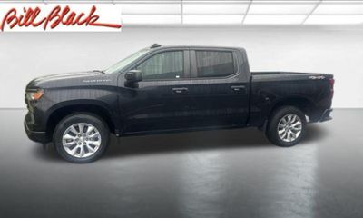 2022 Chevrolet Silverado Custom
